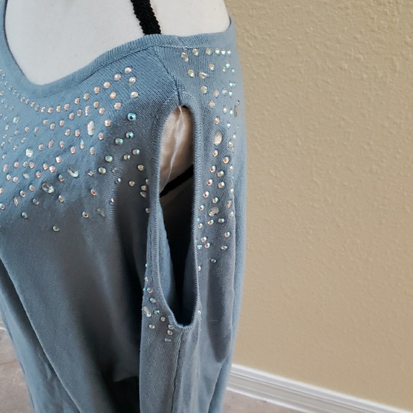 VENUS NEW Light Blue Sweater Adorned with Crystals - Picture 3 of 7
